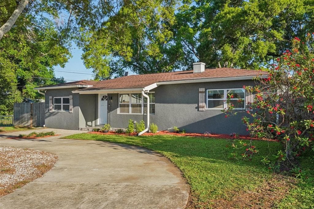 5995 44TH AVENUE N ST PETERSBURG, FL 33709