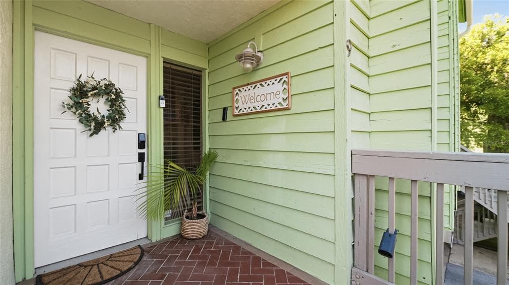 318 WINDRUSH BOULEVARD UNIT 9 INDIAN ROCKS BEACH, FL 33785
