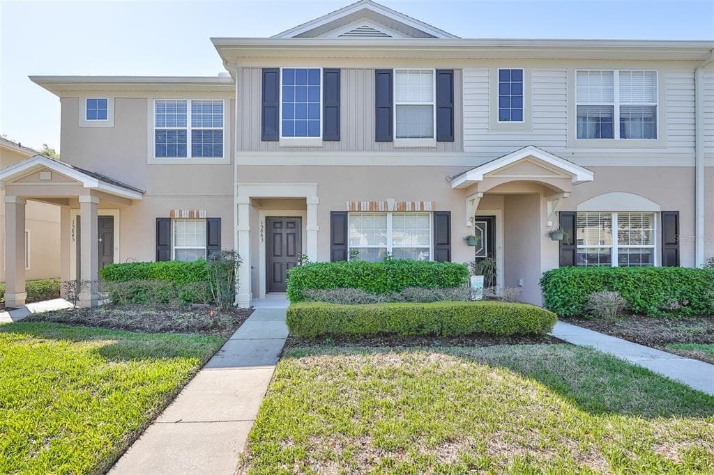 15843 FISHHAWK VIEW DRIVE LITHIA, FL 33547