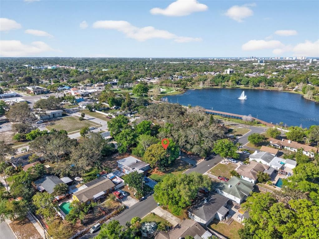 1623 DARTMOUTH STREET CLEARWATER, FL 33755