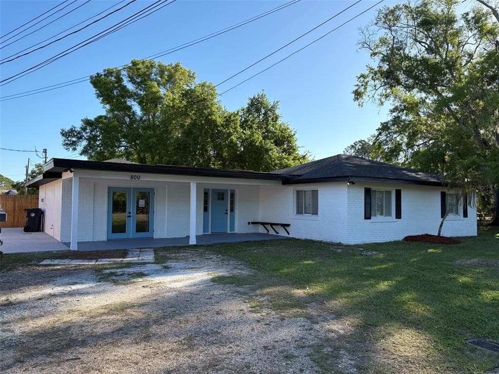 800 SAINT PETERSBURG DRIVE W OLDSMAR, FL 34677