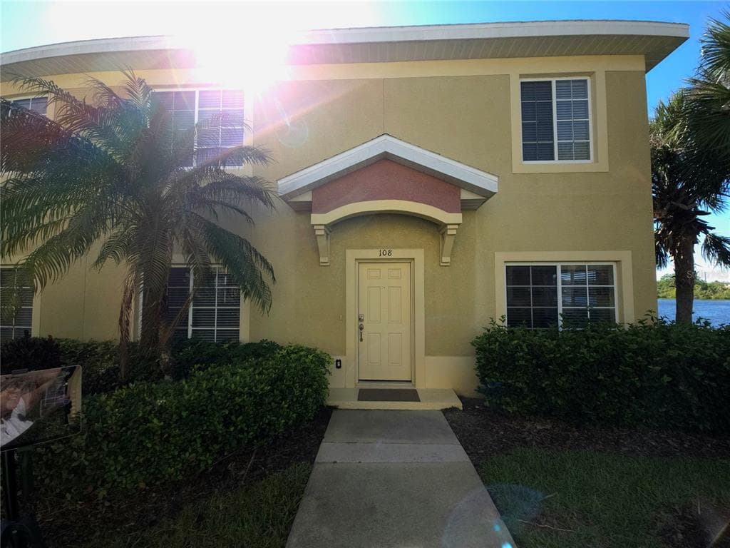 3511 45TH TER W UNIT 108 BRADENTON, FL 34210