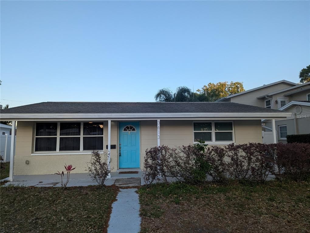 3613 KINGSTON STREET N ST PETERSBURG, FL 33713