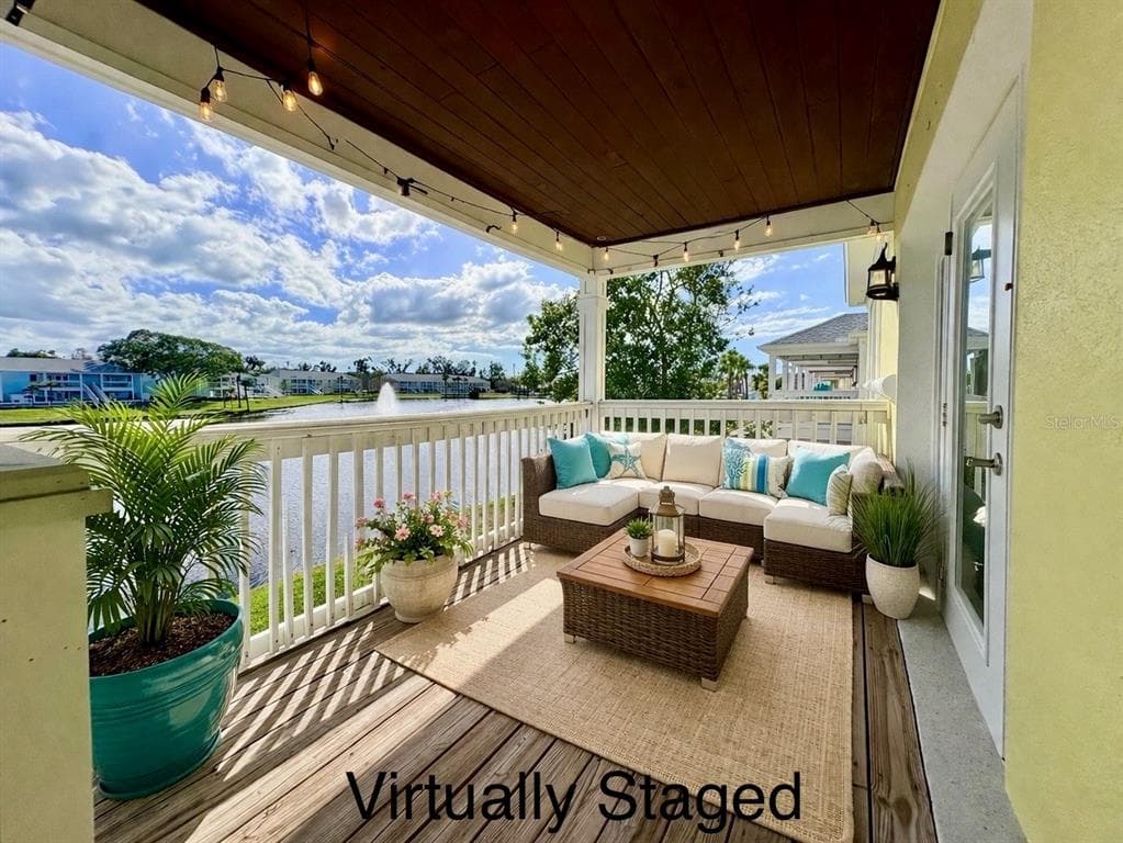 204 POMPANO DRIVE SE UNIT D ST PETERSBURG, FL 33705