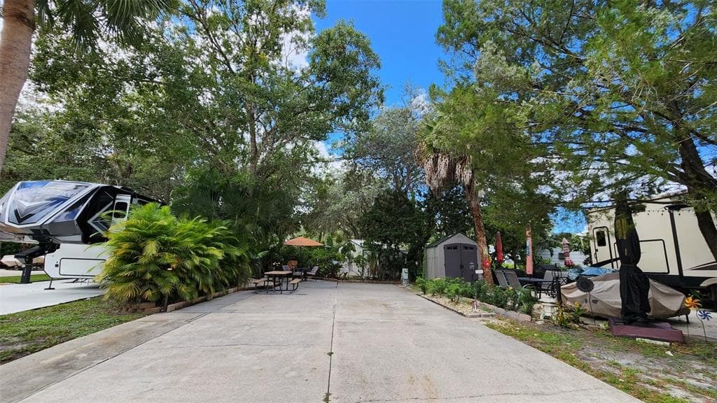 153 HORSESHOE BEND RIVER RANCH, FL 33867