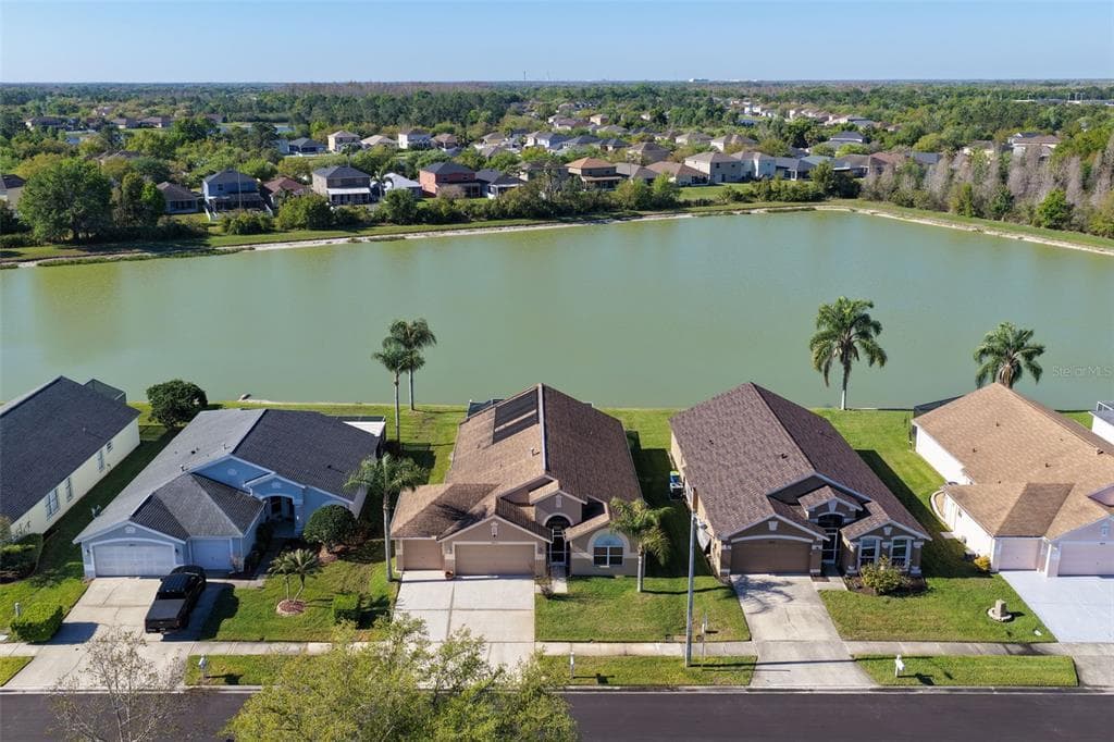 28832 RAINDANCE AVENUE WESLEY CHAPEL, FL 33543