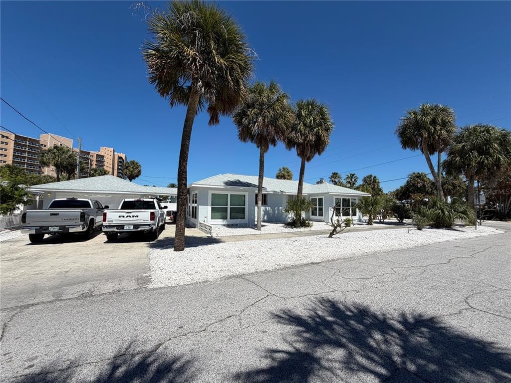 850 MANDALAY AVENUE CLEARWATER BEACH, FL 33767