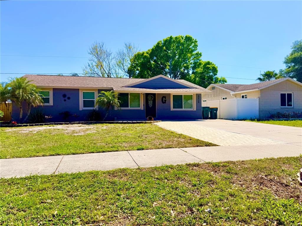 8428 91ST TERRACE SEMINOLE, FL 33777