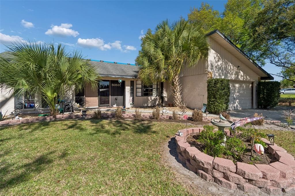 5059 BERNADETTE DRIVE ZEPHYRHILLS, FL 33541