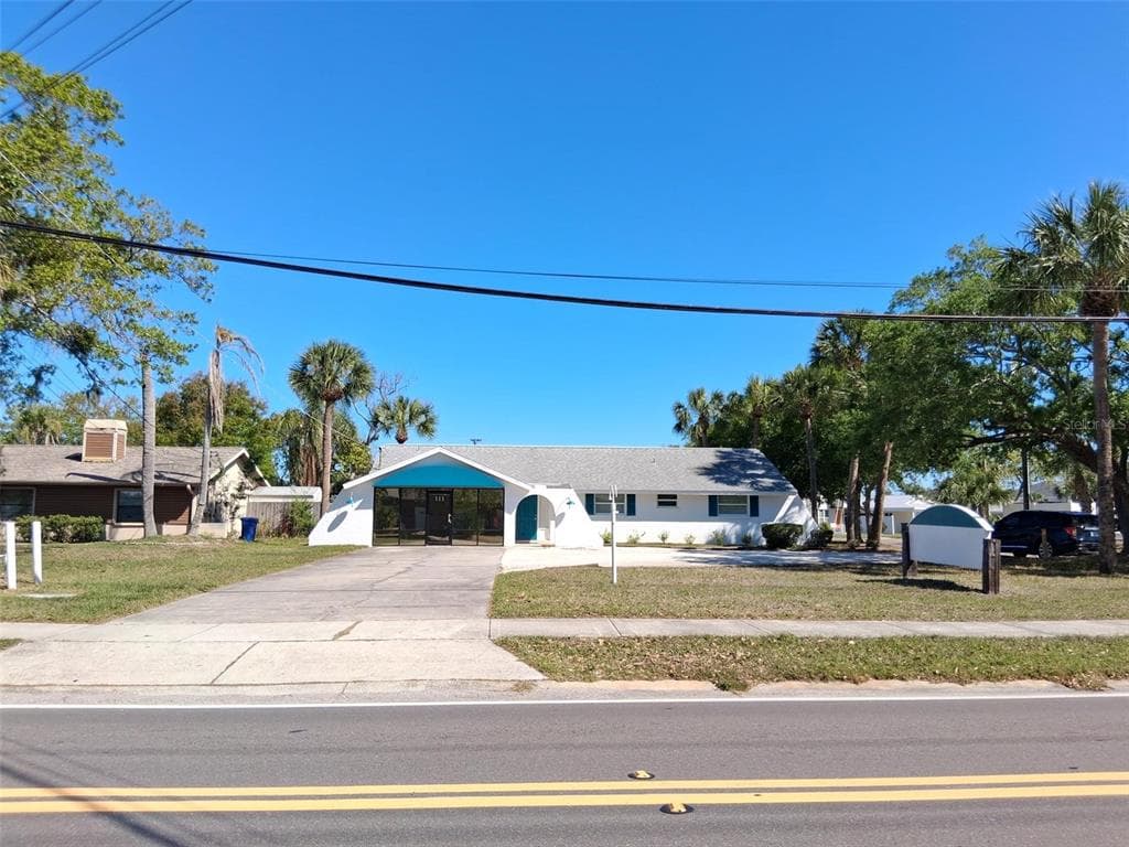 111 MILLER MAC ROAD APOLLO BEACH, FL 33572