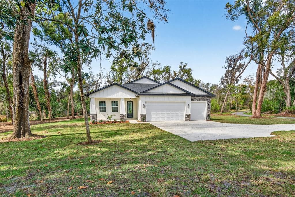37700 DIXIE AVENUE DADE CITY, FL 33525