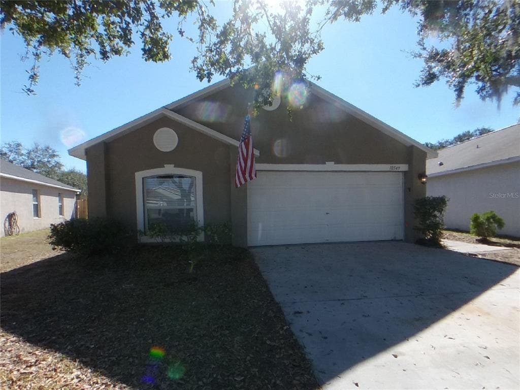 10549 OPUS DRIVE RIVERVIEW, FL 33579