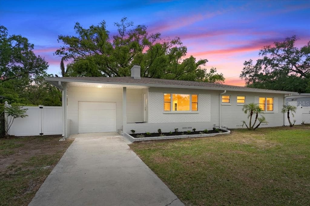 2530 W DIANA STREET TAMPA, FL 33614