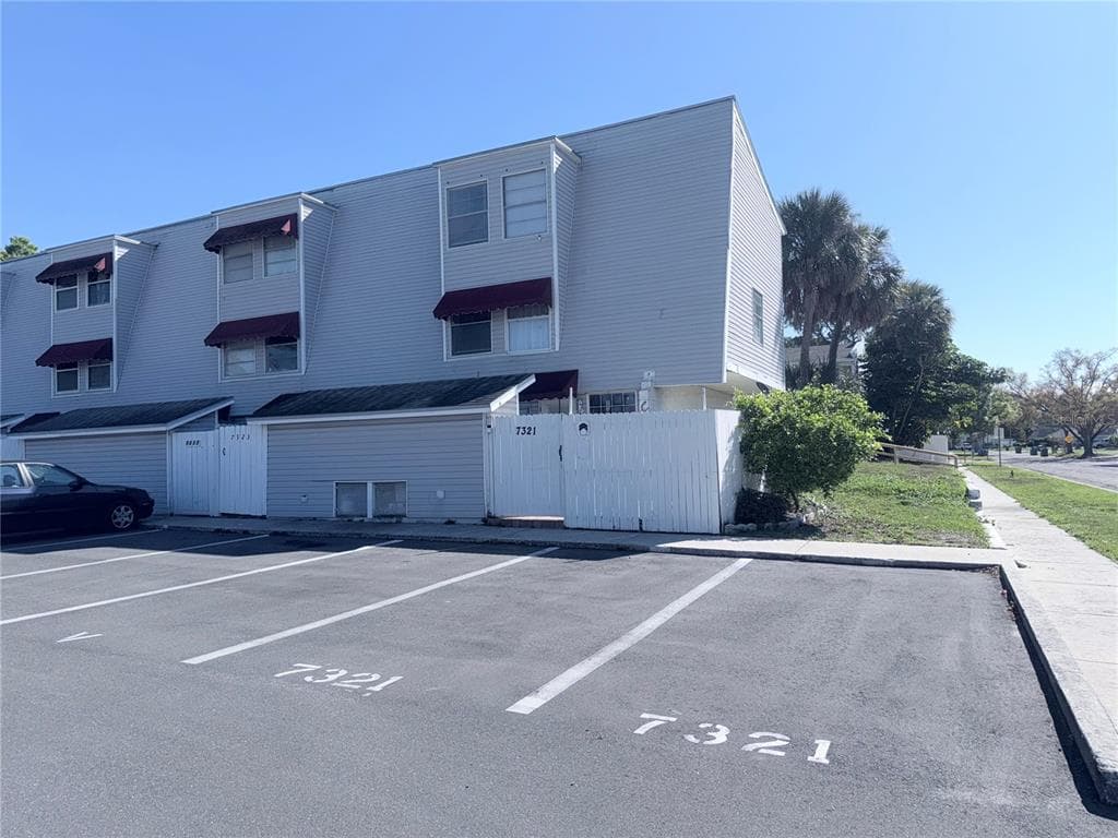 7321 JACKSON SPRINGS ROAD TAMPA, FL 33634