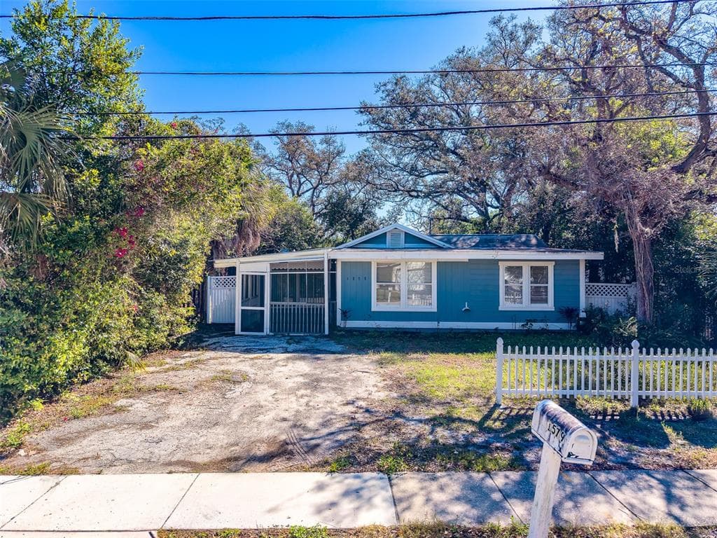 1579 S WASHINGTON AVENUE CLEARWATER, FL 33756