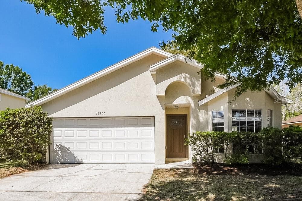 13705 GLASSER AVENUE ORLANDO, FL 32826
