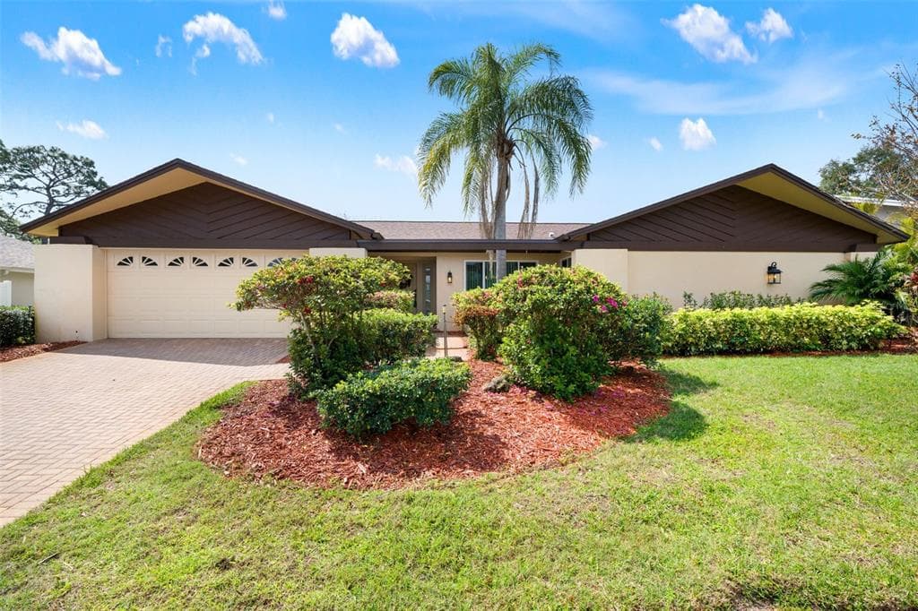 2889 FAIR GREEN DRIVE CLEARWATER, FL 33761