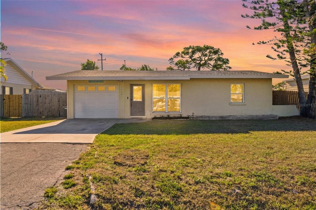 3090 SUNSET BEACH DRIVE VENICE, FL 34293