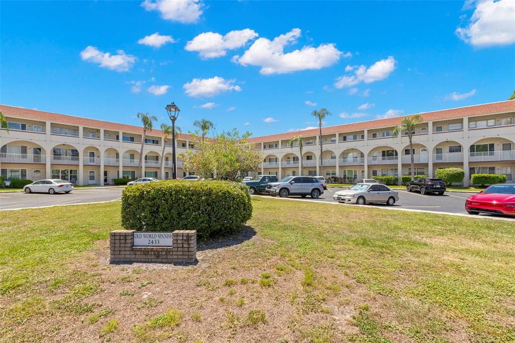2433 BRAZILIA DRIVE UNIT 41 CLEARWATER, FL 33763