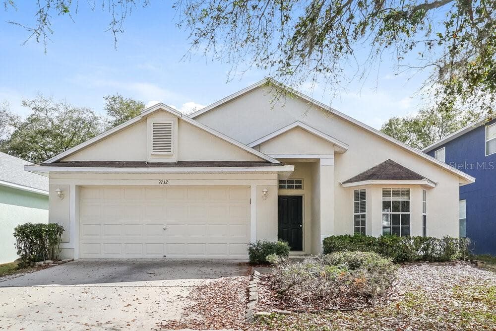 9732 WHITE BARN WAY RIVERVIEW, FL 33569