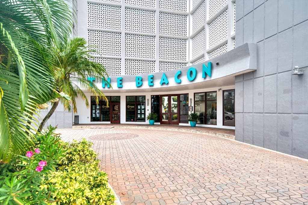 470 3RD STREET S UNIT 403 ST PETERSBURG, FL 33701
