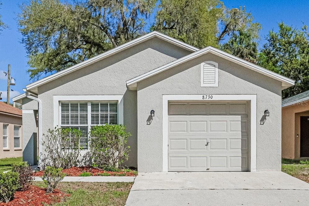 8730 MORRISON OAKS COURT TEMPLE TERRACE, FL 33637