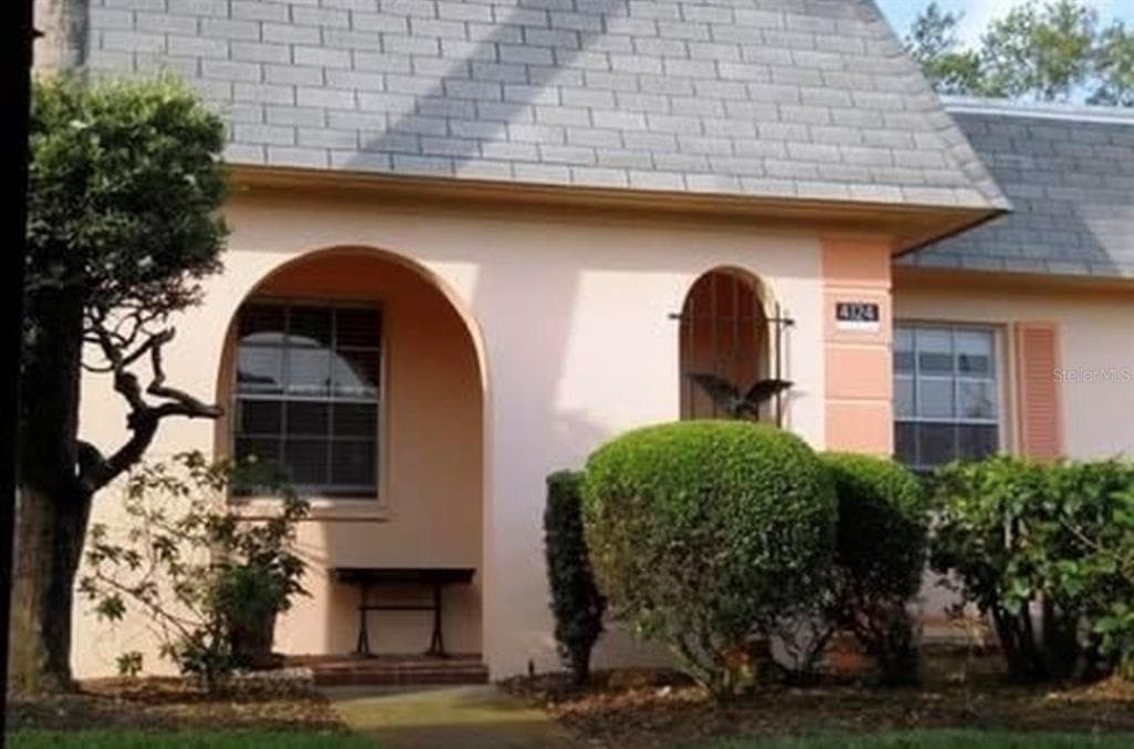 4124 HAMPTON DRIVE NEW PORT RICHEY, FL 34652