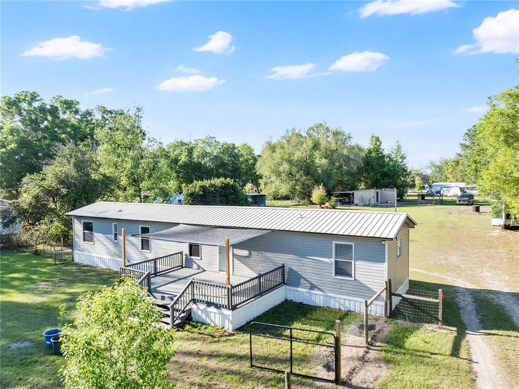 37135 PAULS DRIVE ZEPHYRHILLS, FL 33541