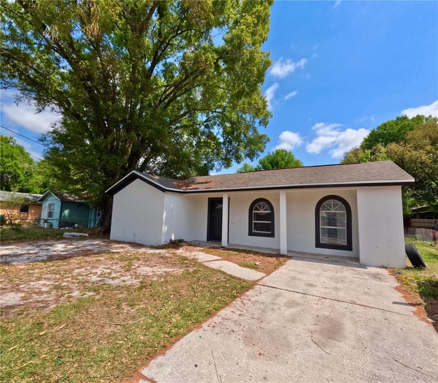 1004 S EMPIRE STREET PLANT CITY, FL 33563