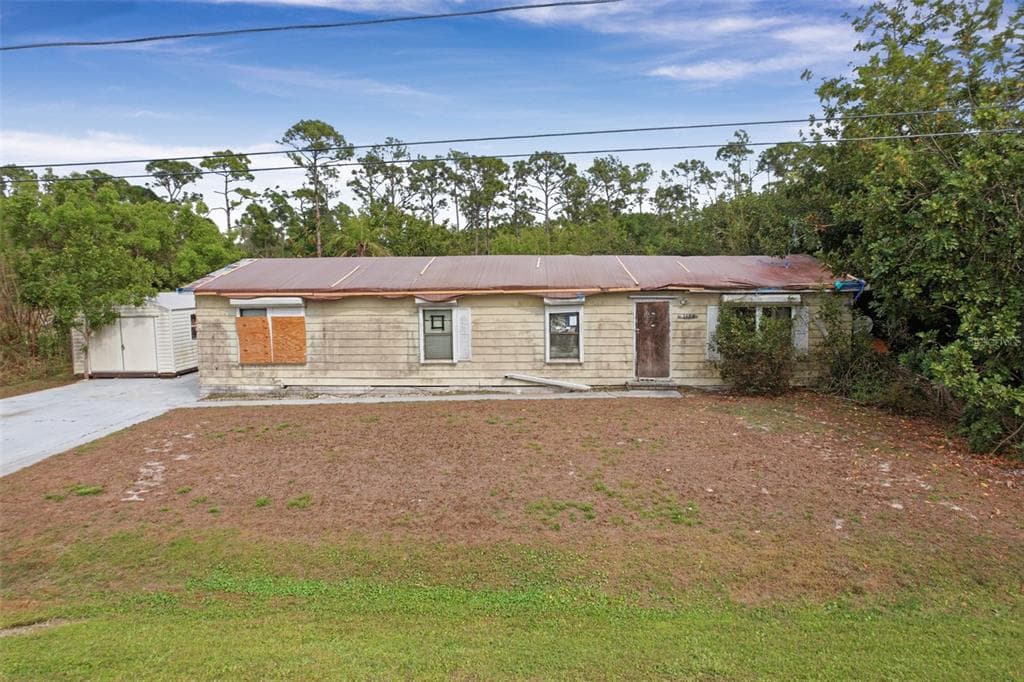 11186 GRAPEFRUIT LANE PUNTA GORDA, FL 33955