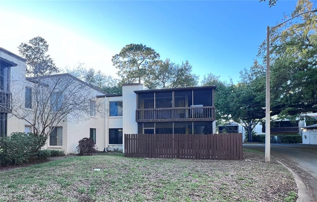 700 STARKEY ROAD UNIT 814 LARGO, FL 33771