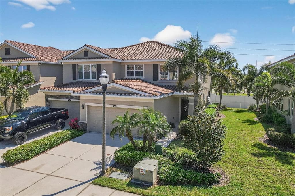 594 52ND TERRACE N ST PETERSBURG, FL 33703