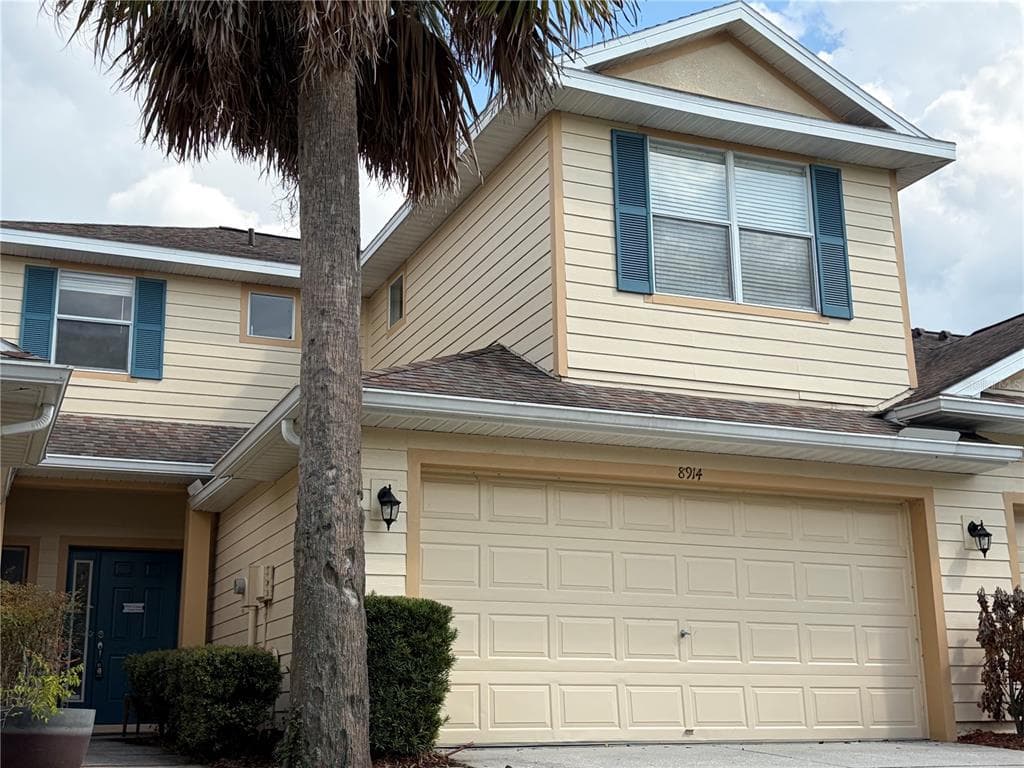 8914 IRON OAK TAMPA, FL 33647