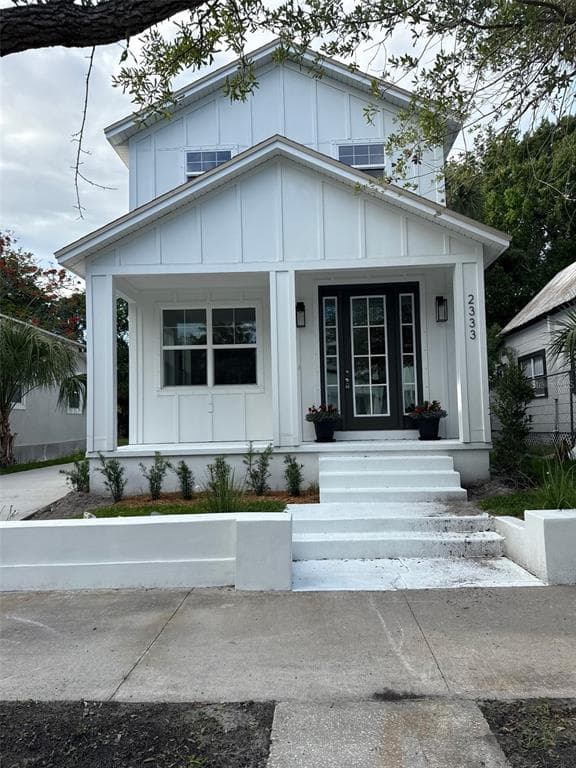 2333 W BEACH STREET TAMPA, FL 33607