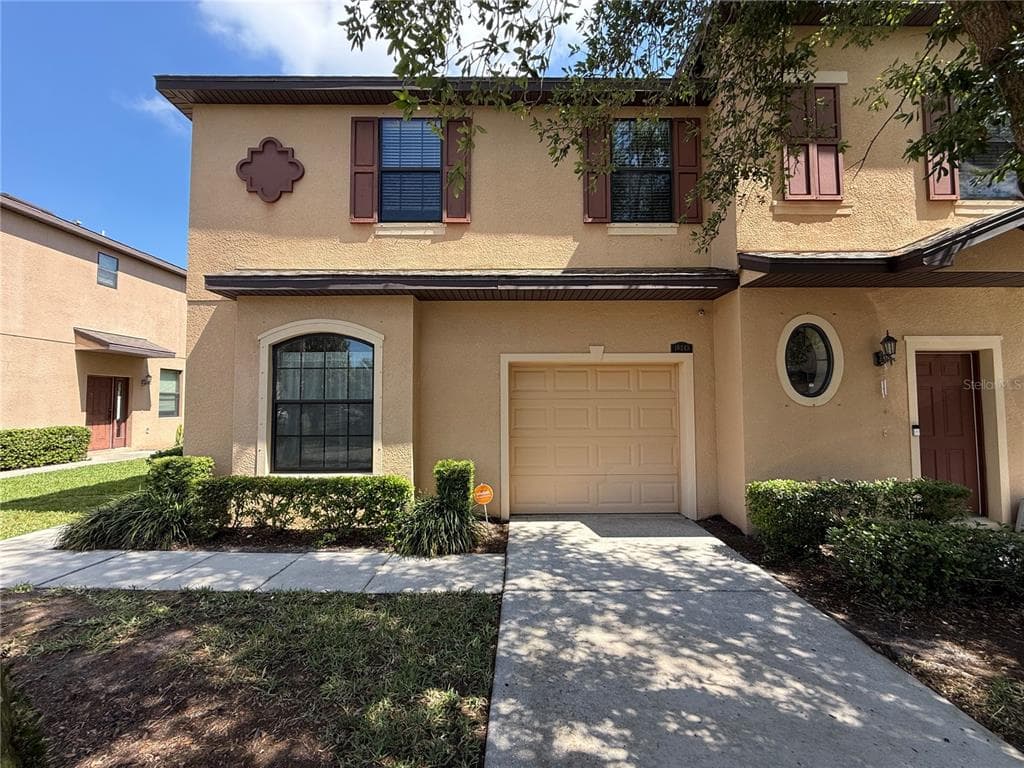 10243 VILLA PALAZZO COURT TAMPA, FL 33615