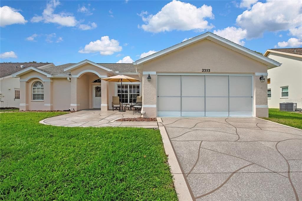 2353 SUMMERCREST LANE SPRING HILL, FL 34606