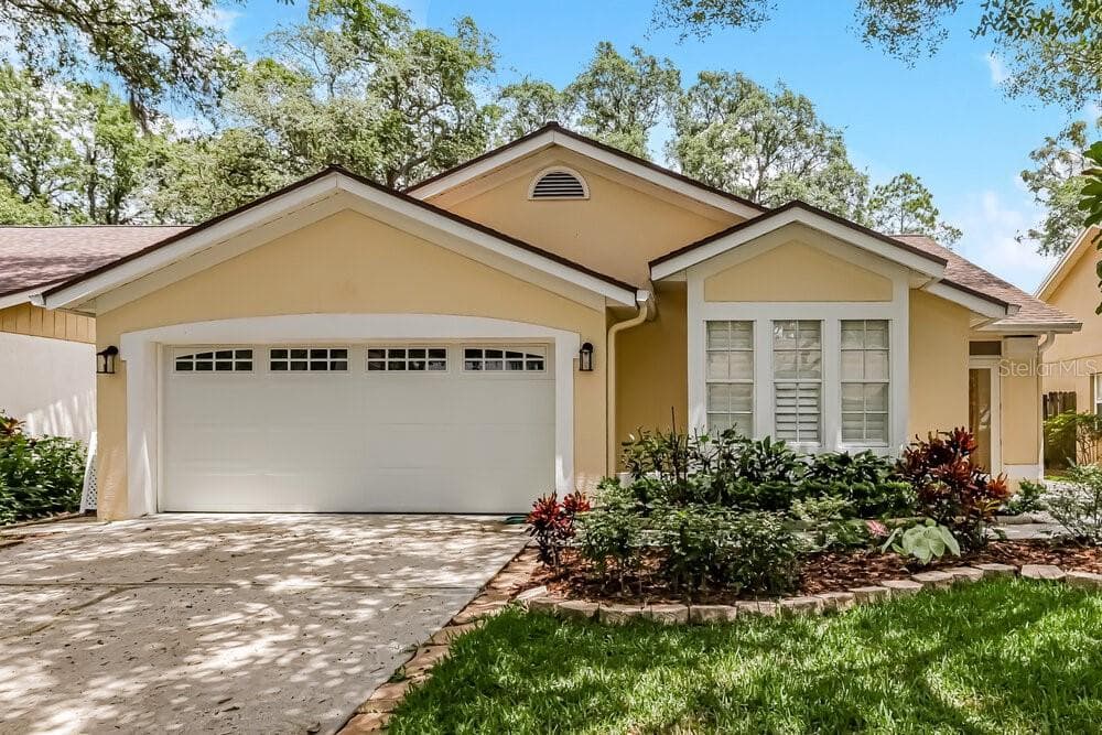 2558 WRENCREST CIRCLE VALRICO, FL 33596