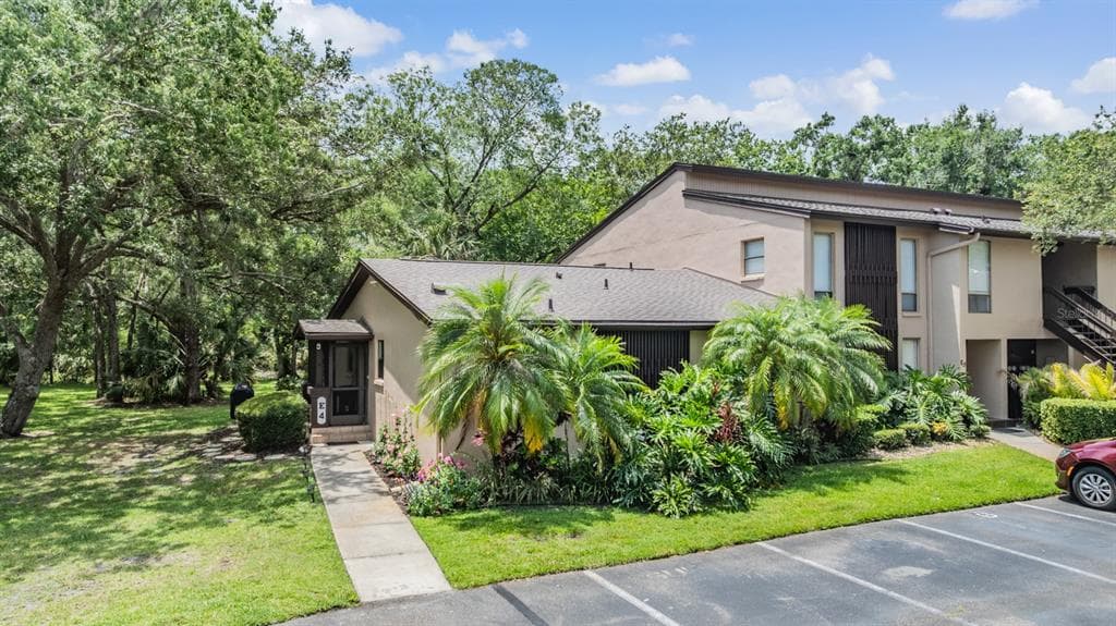 1400 TARPON WOODS BOULEVARD UNIT E4 PALM HARBOR, FL 34685