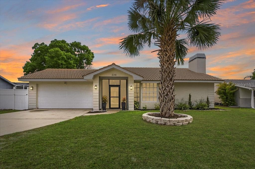 220 19TH STREET PALM HARBOR, FL 34683