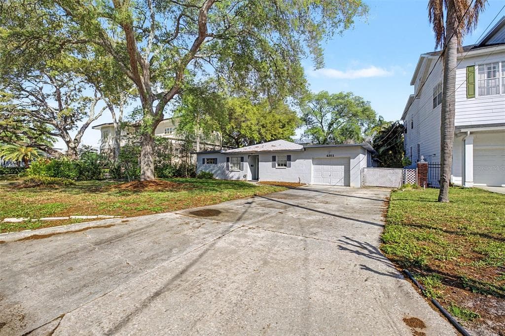 4811 S SUNSET BOULEVARD TAMPA, FL 33629