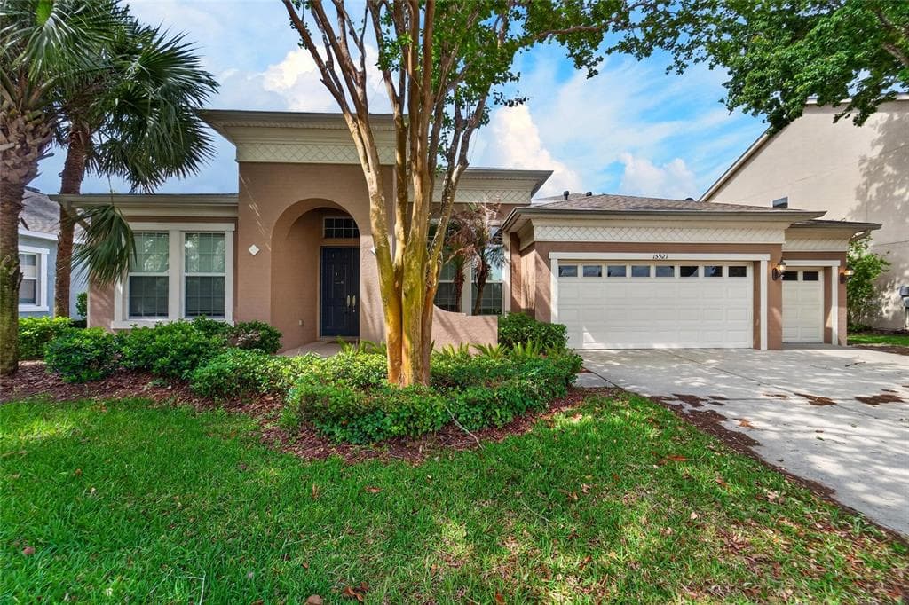 15921 PERSIMMON GROVE DRIVE LITHIA, FL 33547