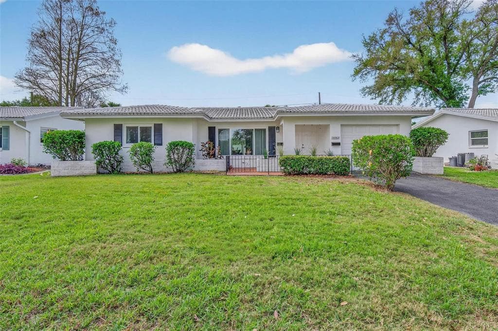14362 93RD AVENUE SEMINOLE, FL 33776