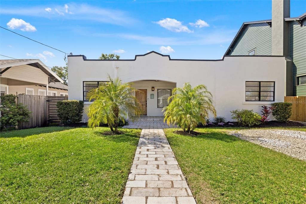 103 E LAMBRIGHT STREET TAMPA, FL 33604