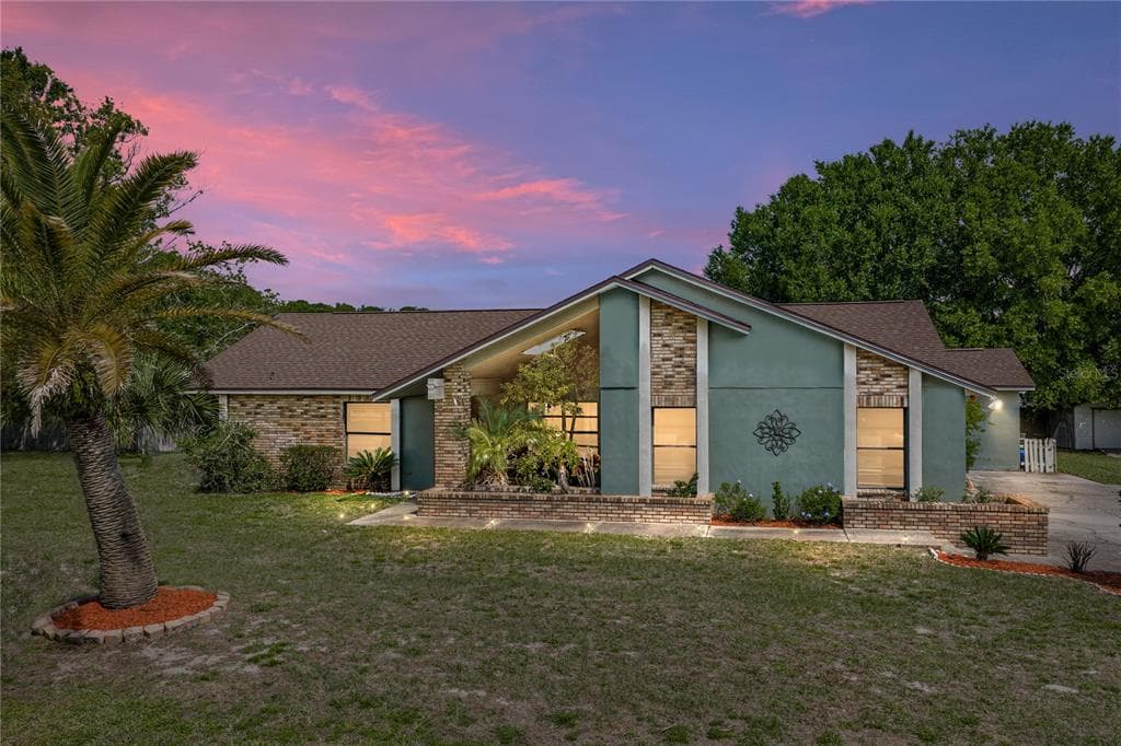 25317 TRADEWINDS DRIVE LAND O LAKES, FL 34639
