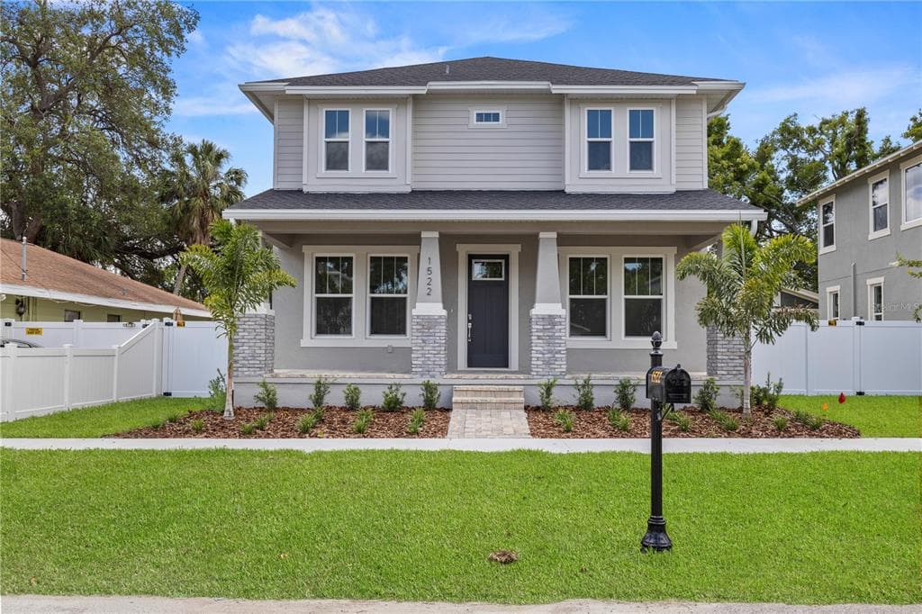 1522 W ARCH STREET TAMPA, FL 33607