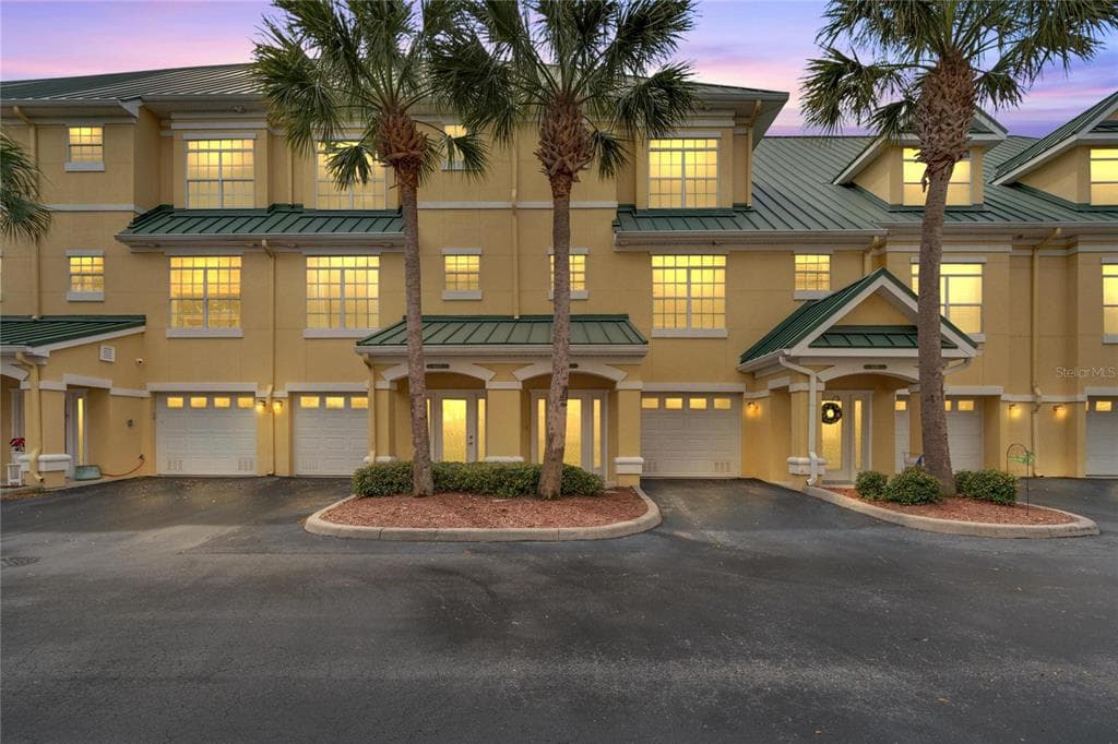 6414 SUNSET BAY CIRCLE APOLLO BEACH, FL 33572