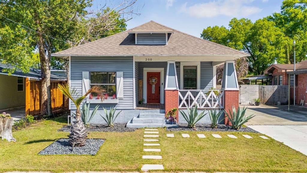 200 E FERN STREET TAMPA, FL 33604