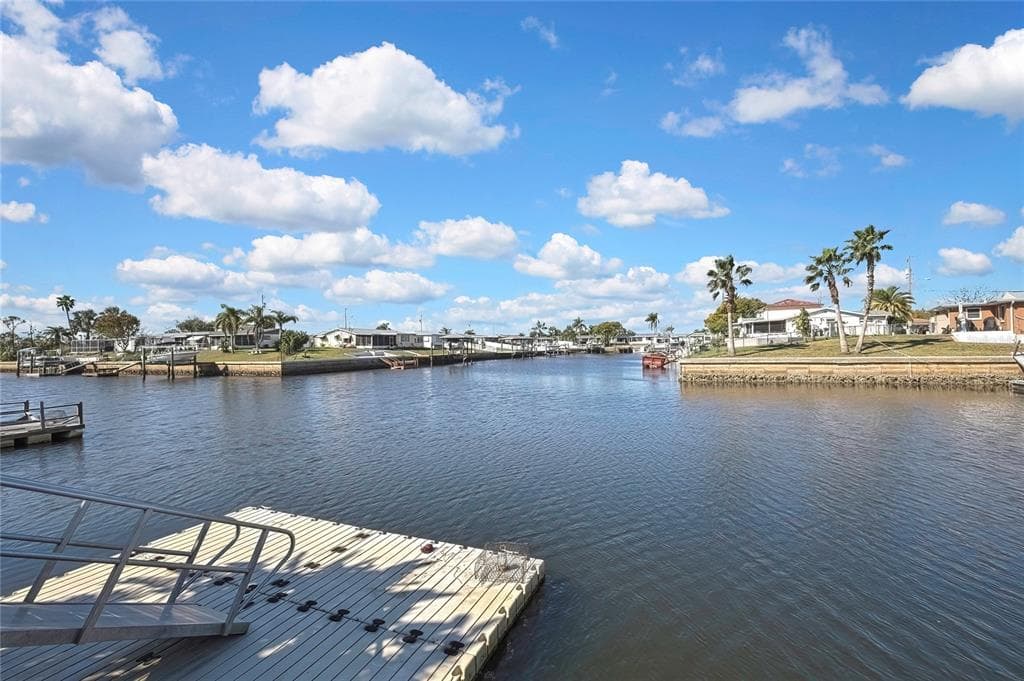 12527 1ST ISLE HUDSON, FL 34667