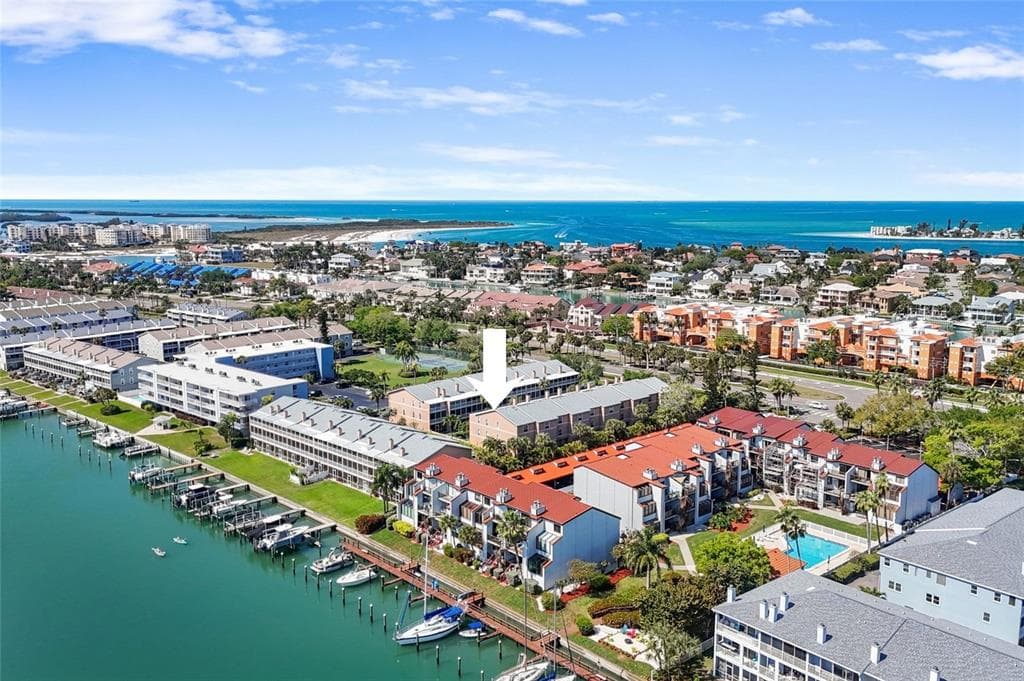 637 PINELLAS BAYWAY S UNIT 301 TIERRA VERDE, FL 33715