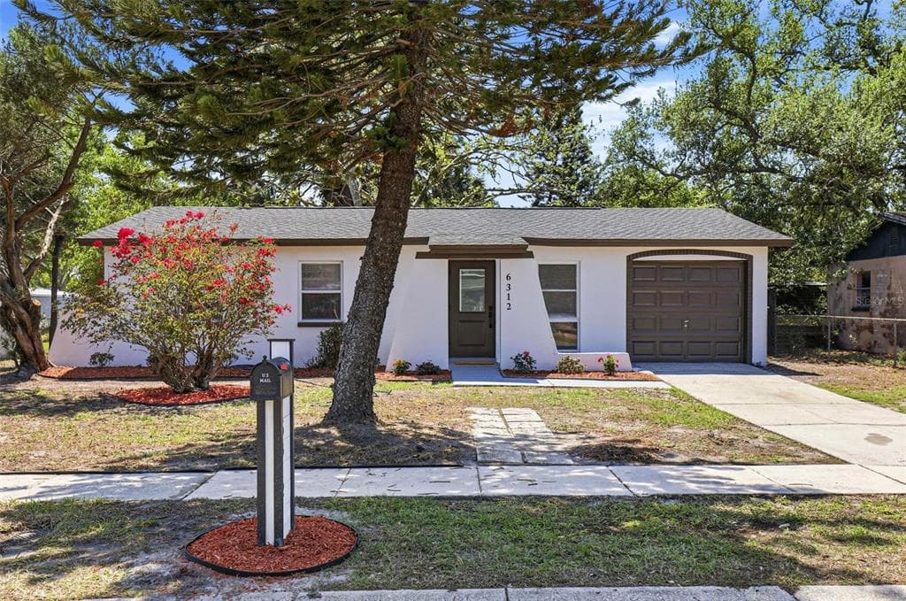 6312 S LANSDALE CIRCLE TAMPA, FL 33616